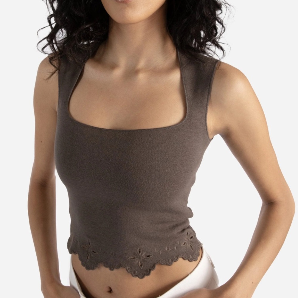Brown Cropped Tank Top with Scalloped Hem
